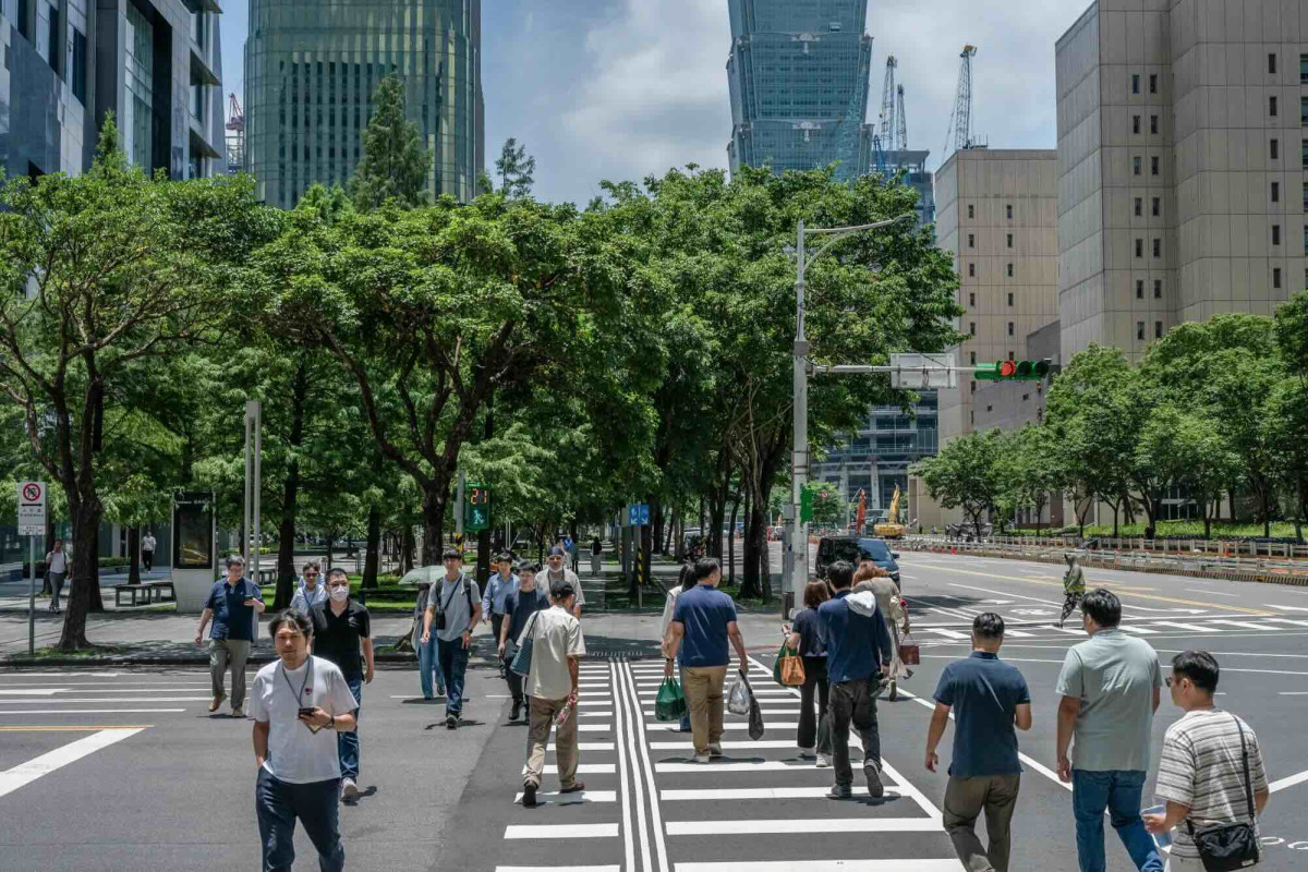 AI darling Taiwan extends economic growth run unseen since 1987