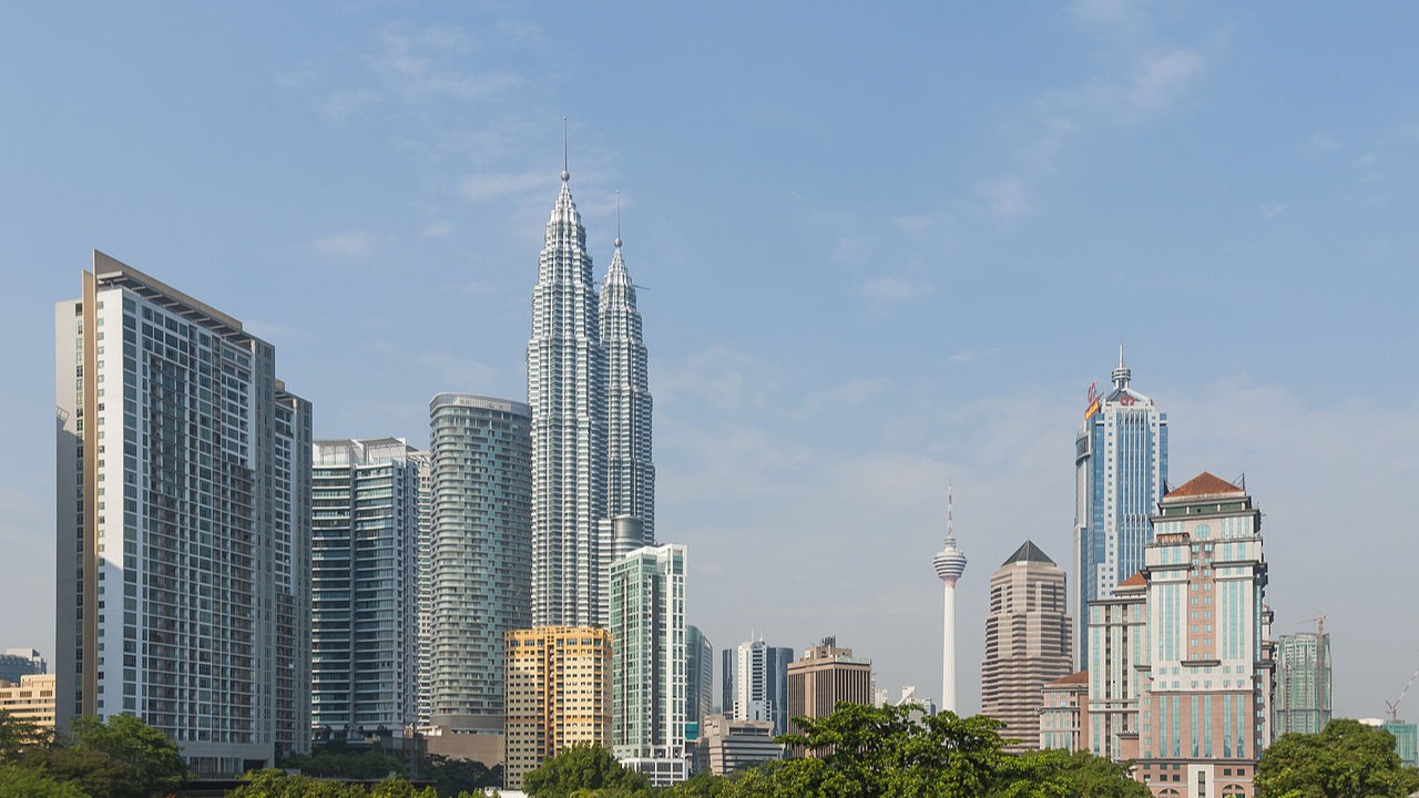 Malaysia’s GDP Surges to Three-Year High of 6.3% on Robust Domestic Demand