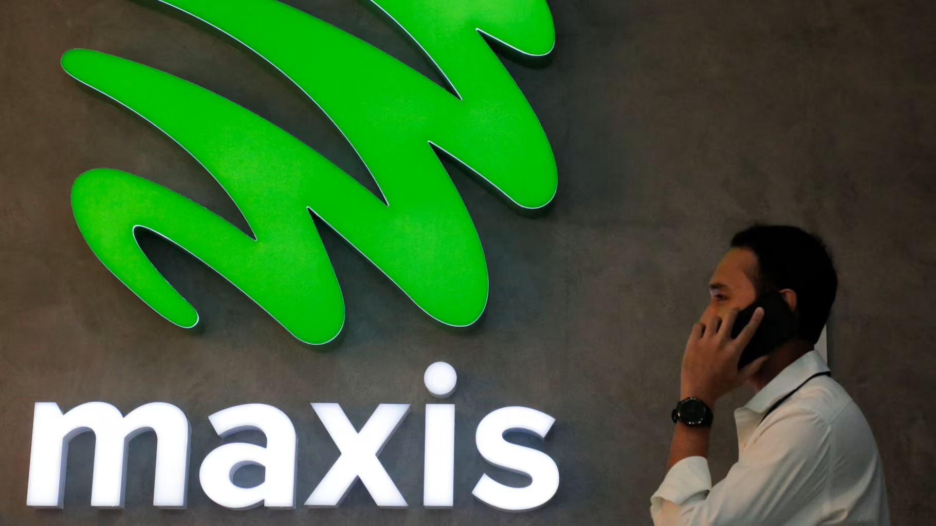 Maxis Signals Cautious Growth for 2026 Amid Structural Shifts and 5G Uncertainties