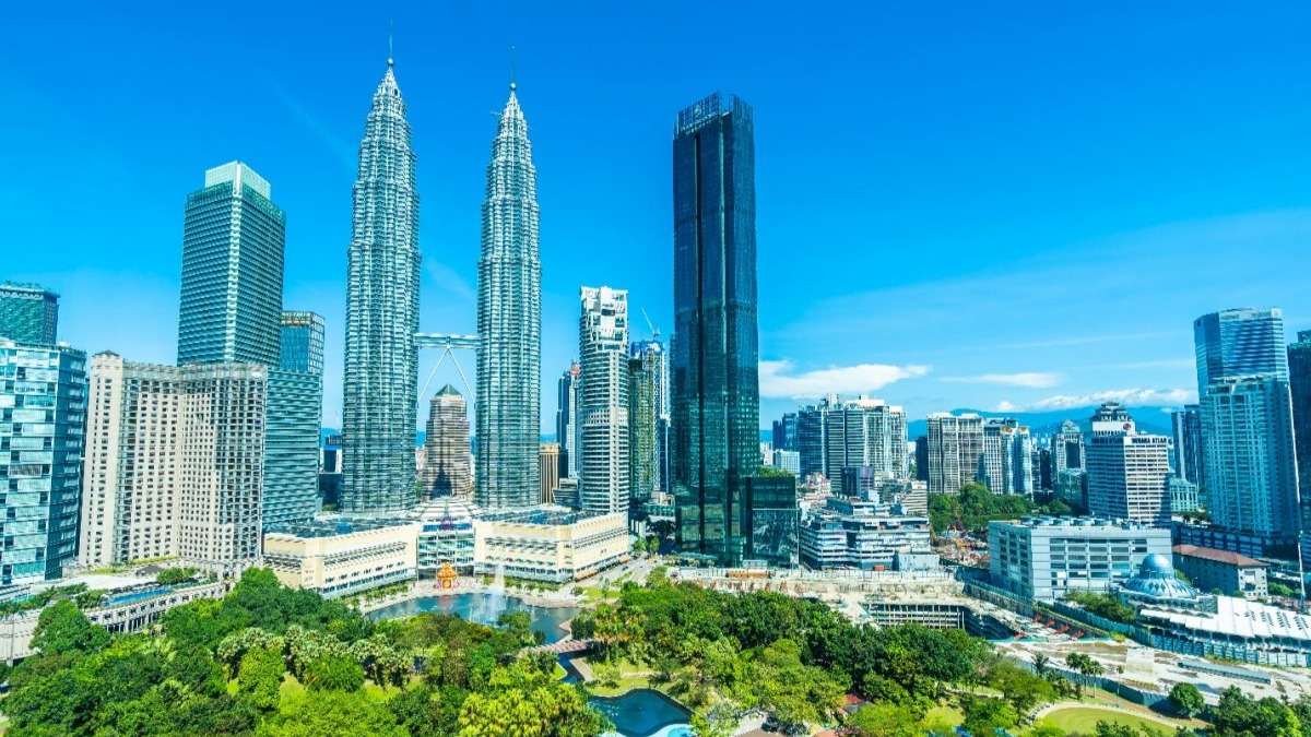 Malaysia Resilient Amid U.S.-Iran Tensions Thanks to Energy Exports