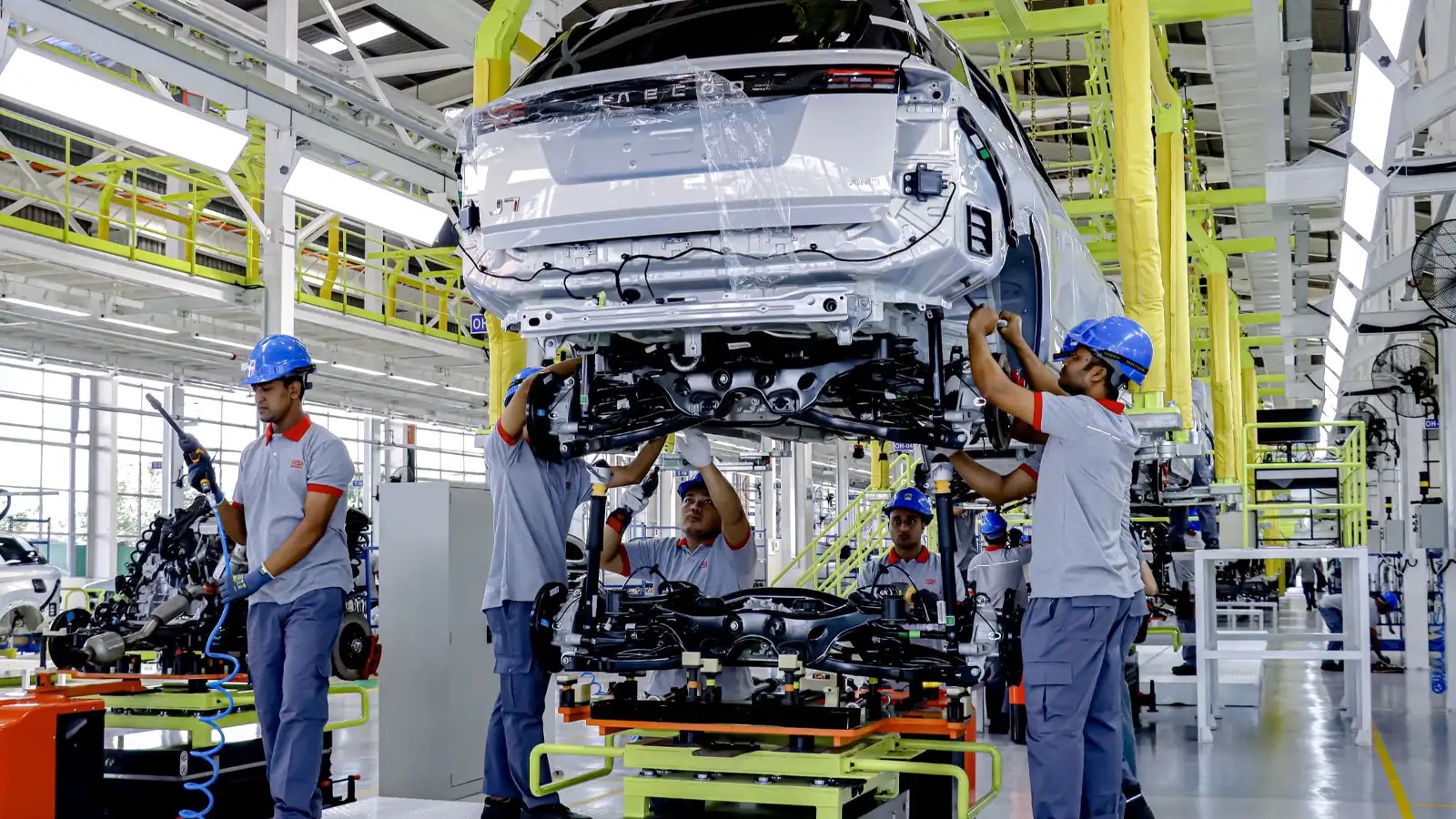 Manufacturing Surge: Sector Sales Hit RM169.4 Billion in January on E&E Growth