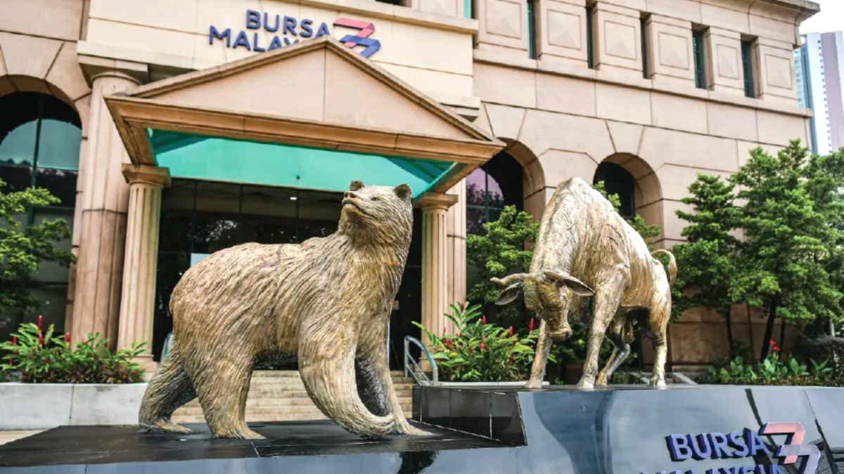 Bursa Malaysia Rises for Fifth Day on Middle East Peace Hopes
