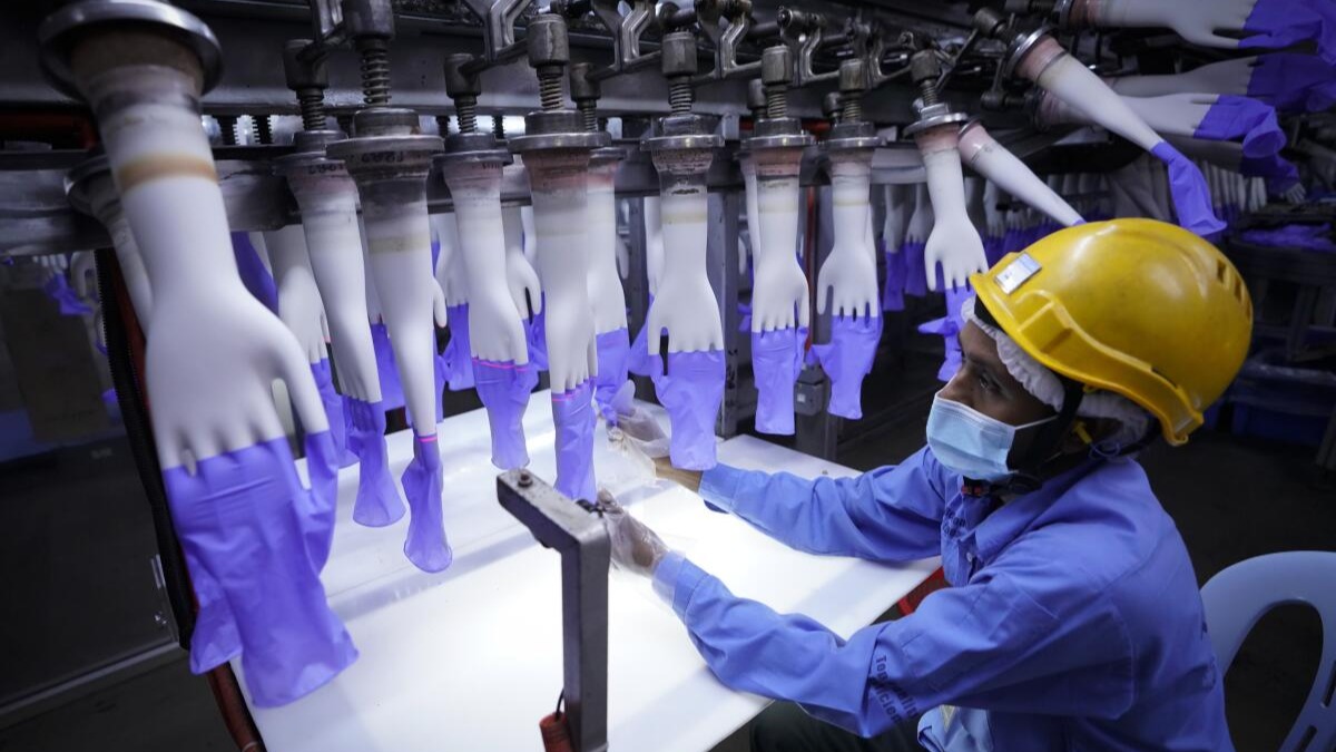 Glove Sector Unlikely to See Major Boost from Hantavirus Outbreak, Says UOBKH