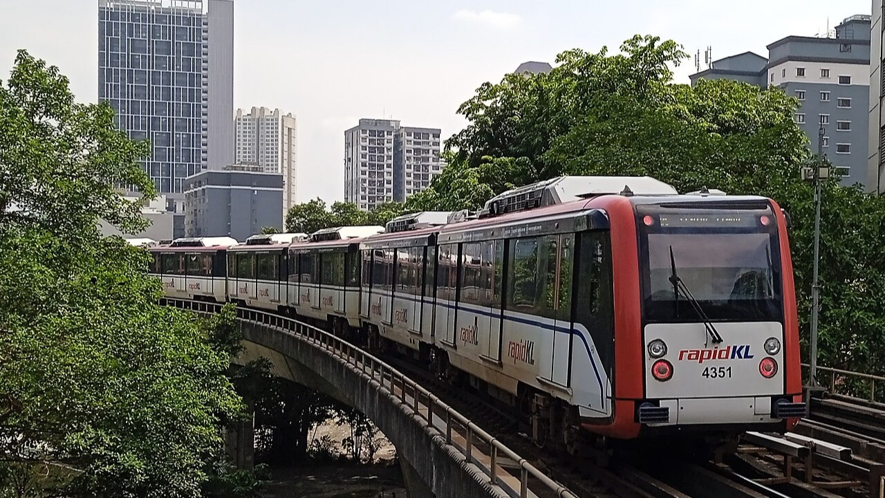 Train Derailment Triggers Mass Delays on Ampang and Sri Petaling LRT Lines