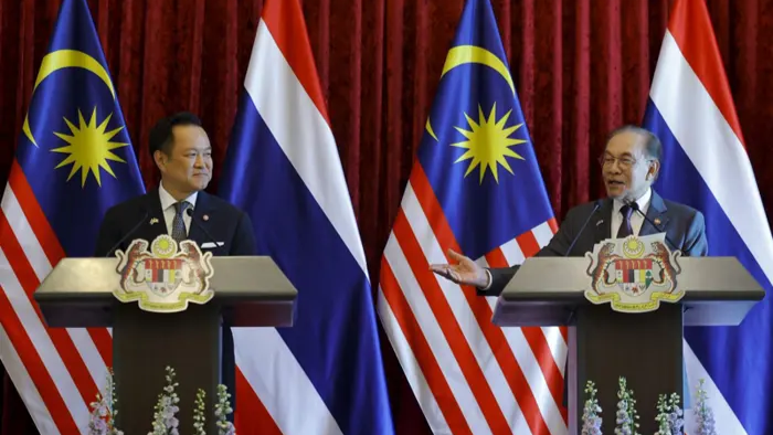 Anwar and Thai PM Jointly Launch Key Border Road to Target US$30 Billion Trade Goal