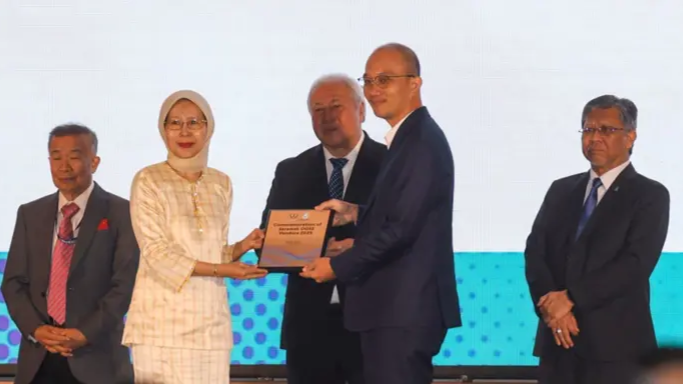Sarawak Aims to Be 'Hybrid Petro-Electro' State to Lead Regional Low-Carbon Transition