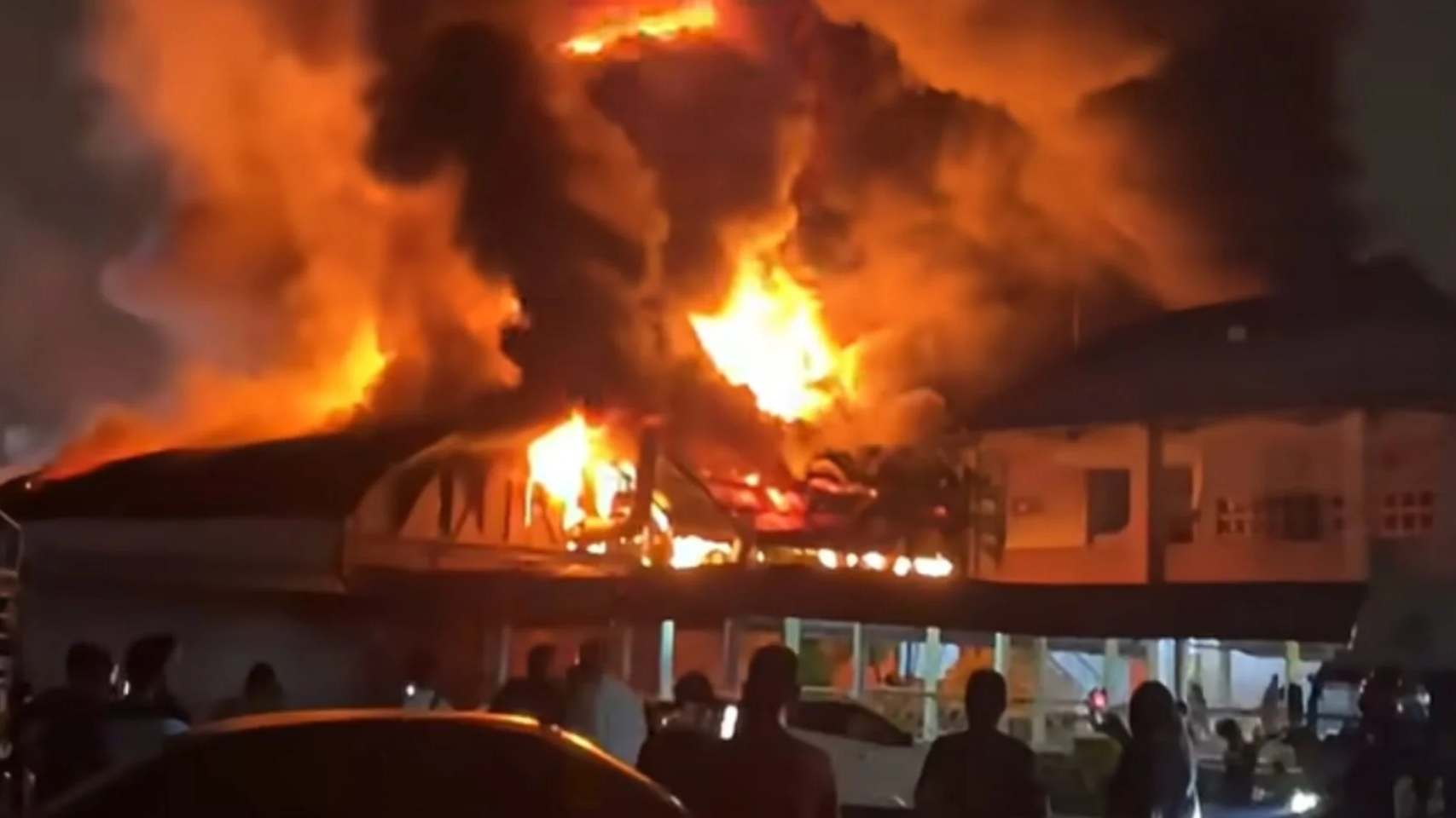Over 2,000 Portable Camping Gas Canisters Spark Explosions in Selangor Wholesale Market Fire