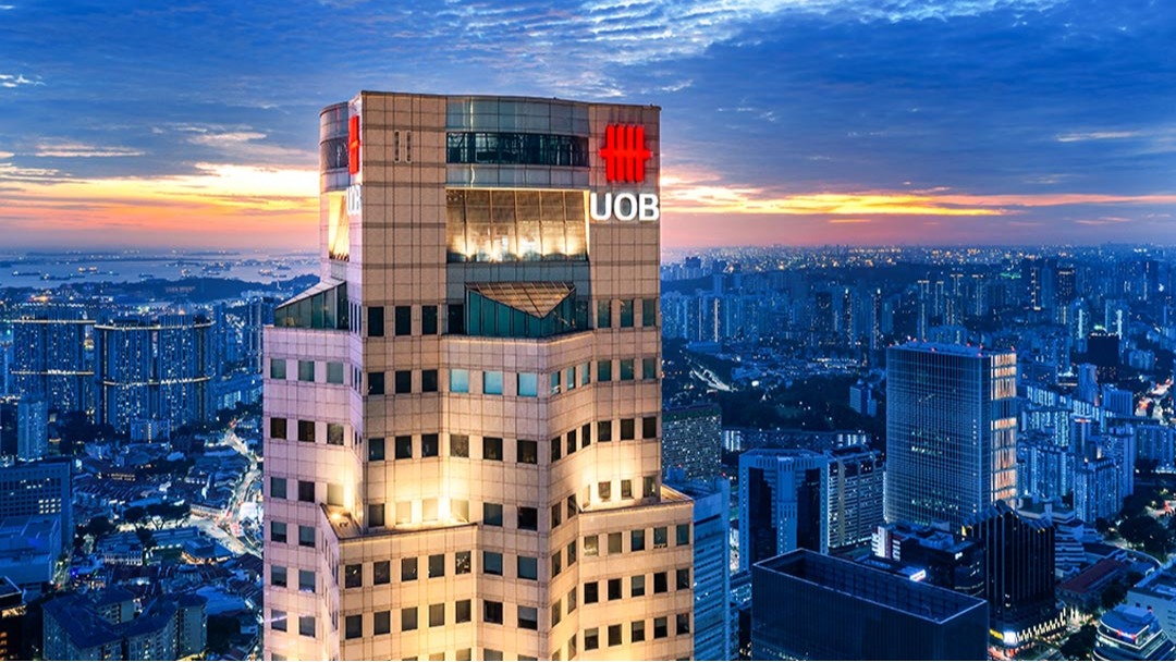 UOB Sells Fund Unit to AllianzGI for S$555 Million to Focus on Wealth Advisory