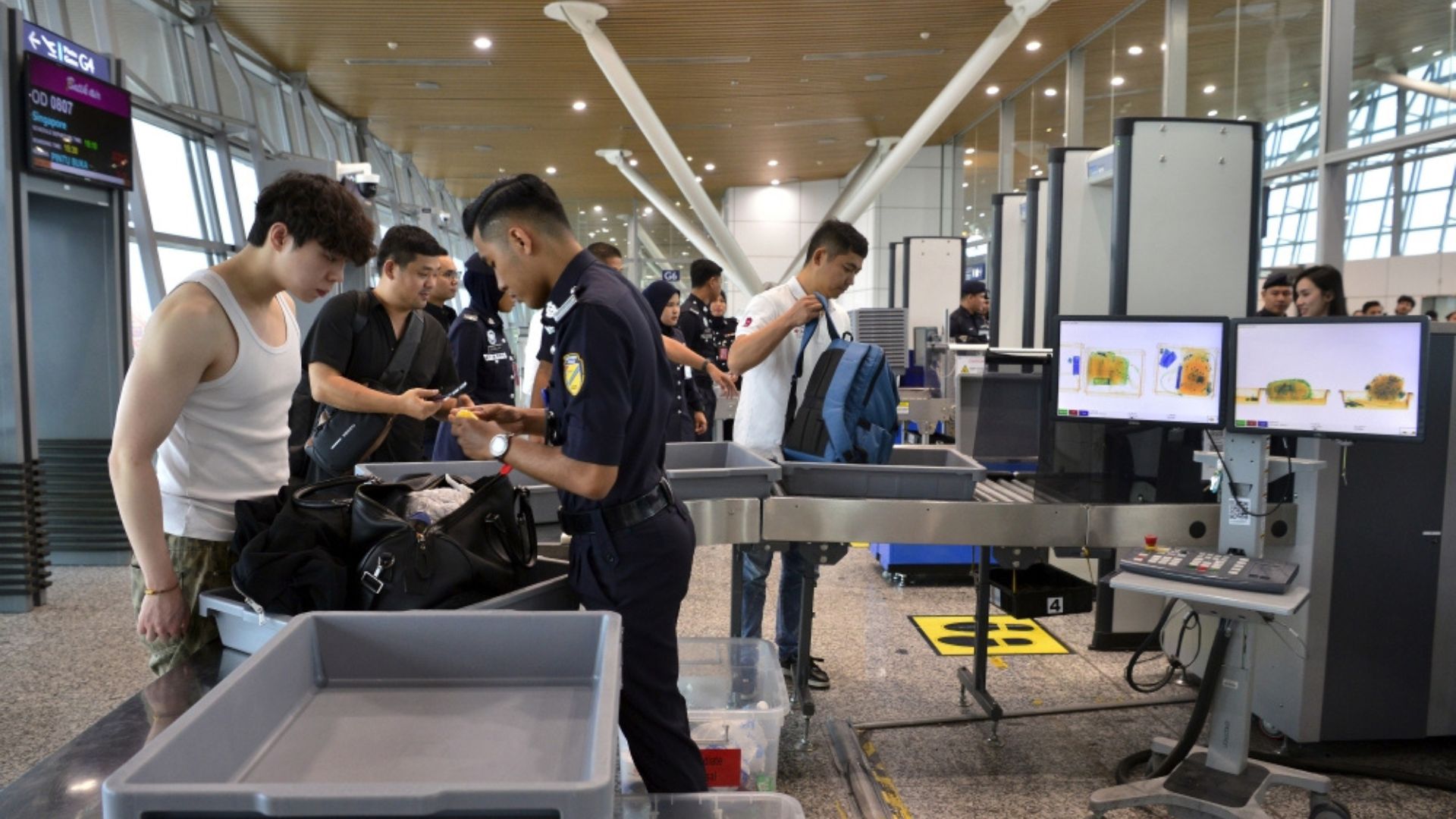 Government to Present Comprehensive Plan to Overhaul Airport Security Controls Next Week