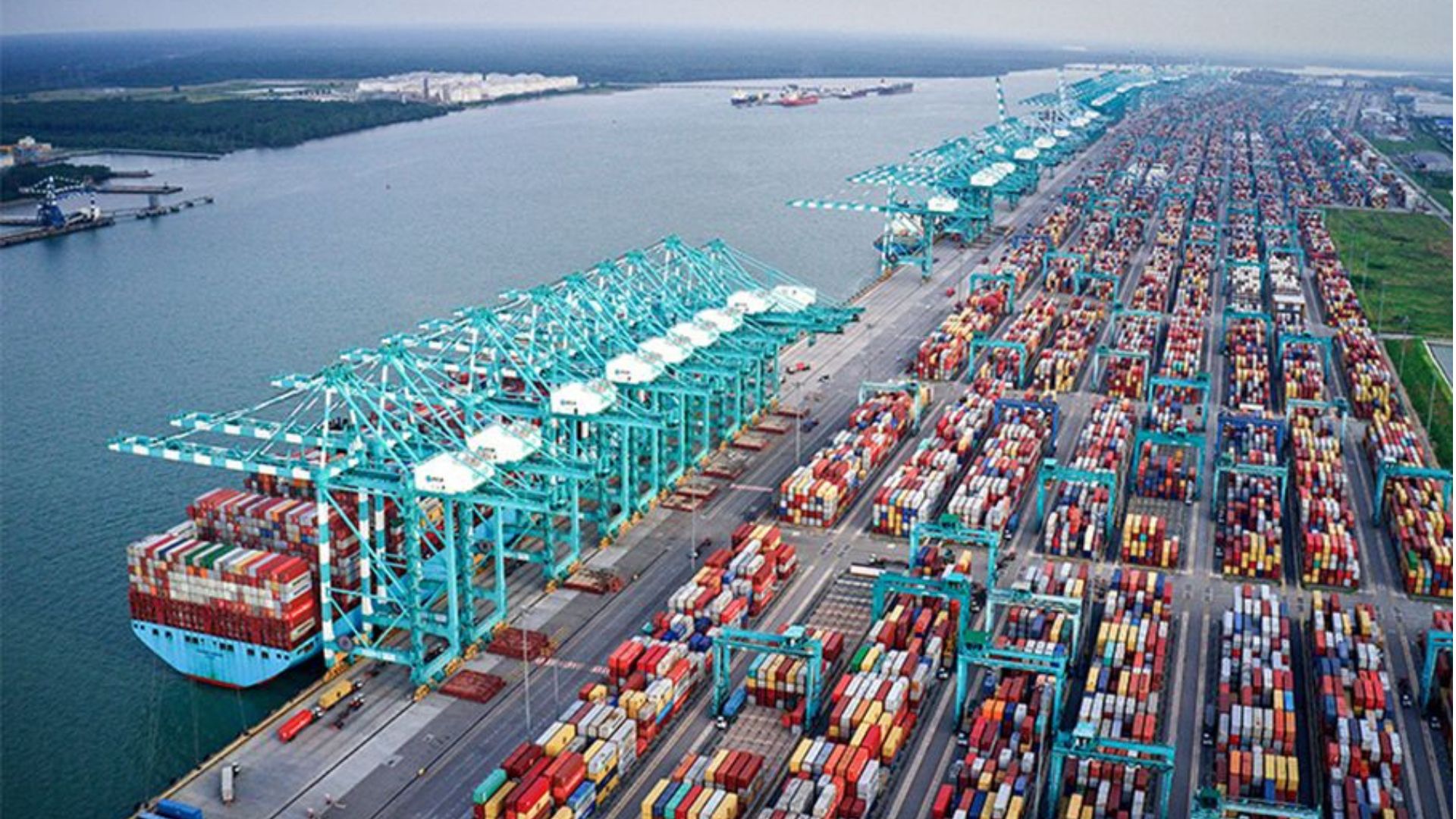 Port of Tanjung Pelepas Begins Operational Rollout of 52 Electric Terminal Tractors