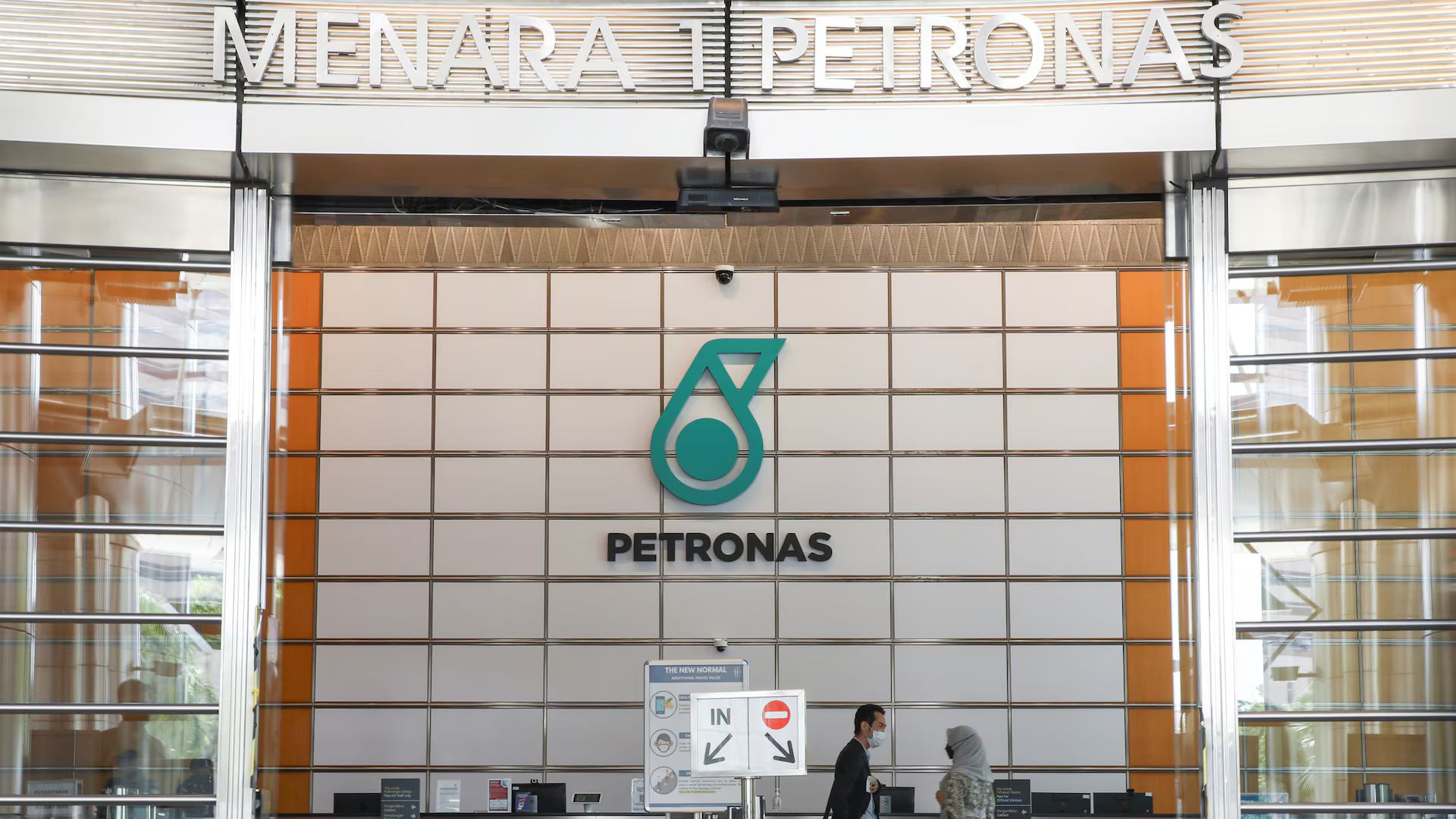 High Court Orders Petronas to Pay RM621,777 to Dismissed Former Audit Executive