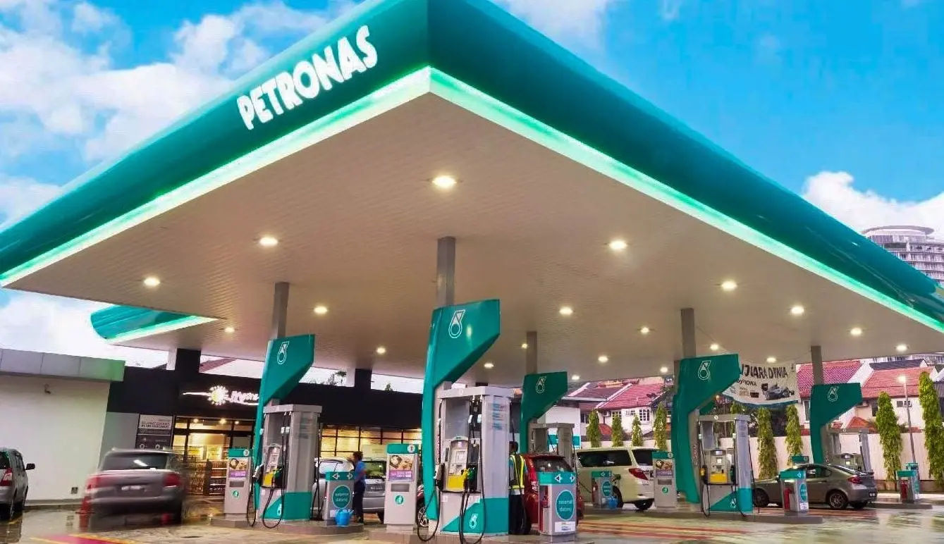 Petronas Dagangan H1 Revenue Jumps 50% on Soaring Oil Prices