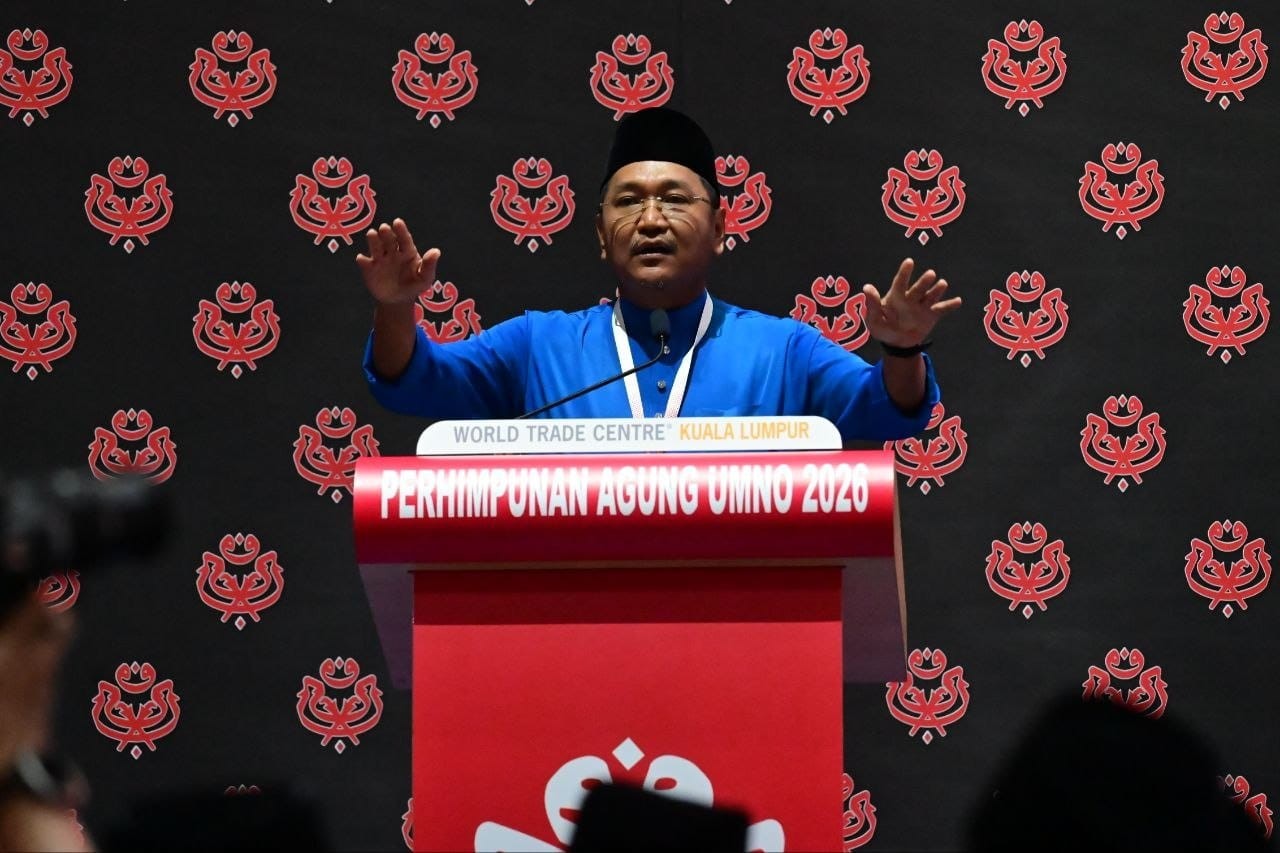 Sepang UMNO Chief Faces Calls to Apologise for Catholic Joke
