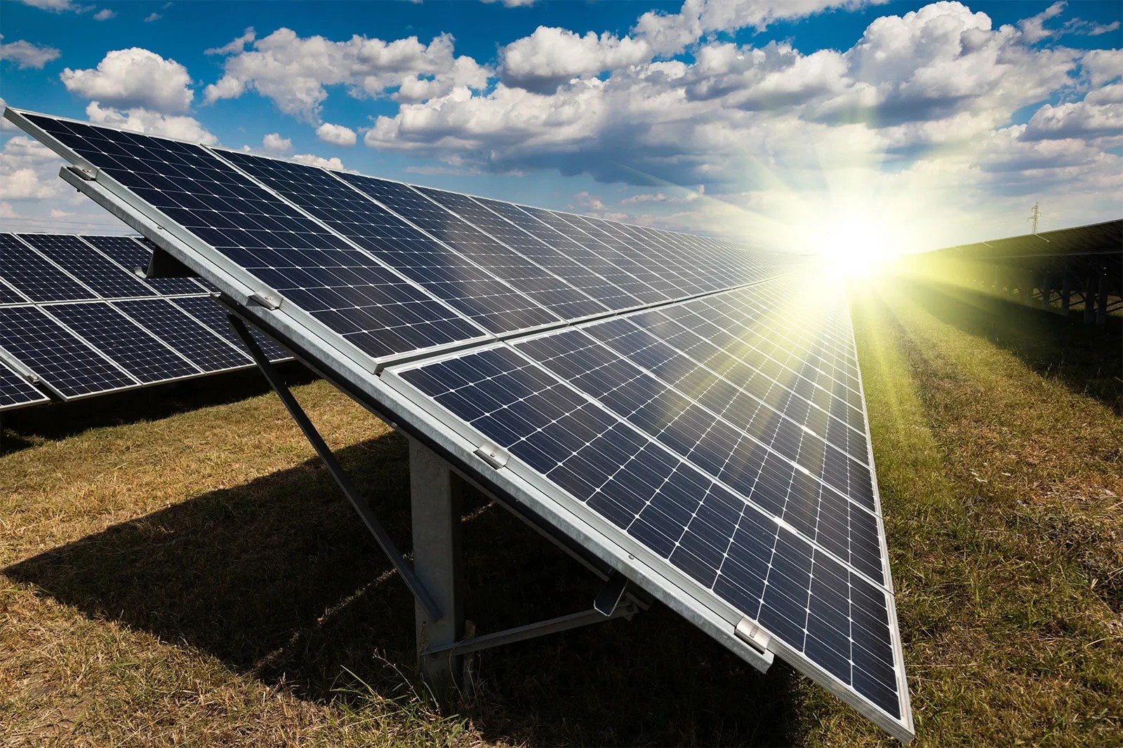 Beyond the Heatwave: How Solar & Batteries Shield Malaysians