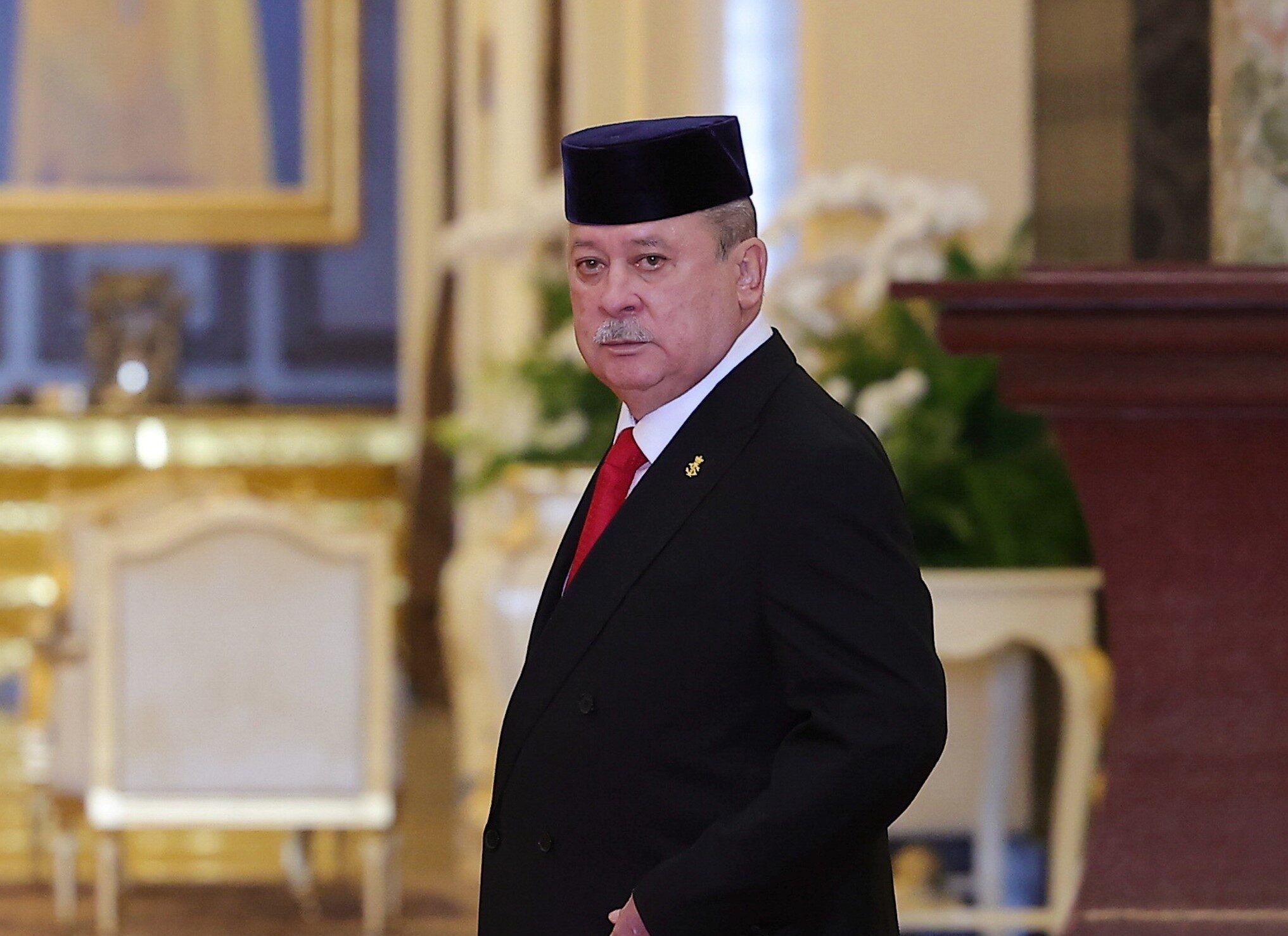 King Calls for School Closures at API 150 as Haze Grips 38 Regions