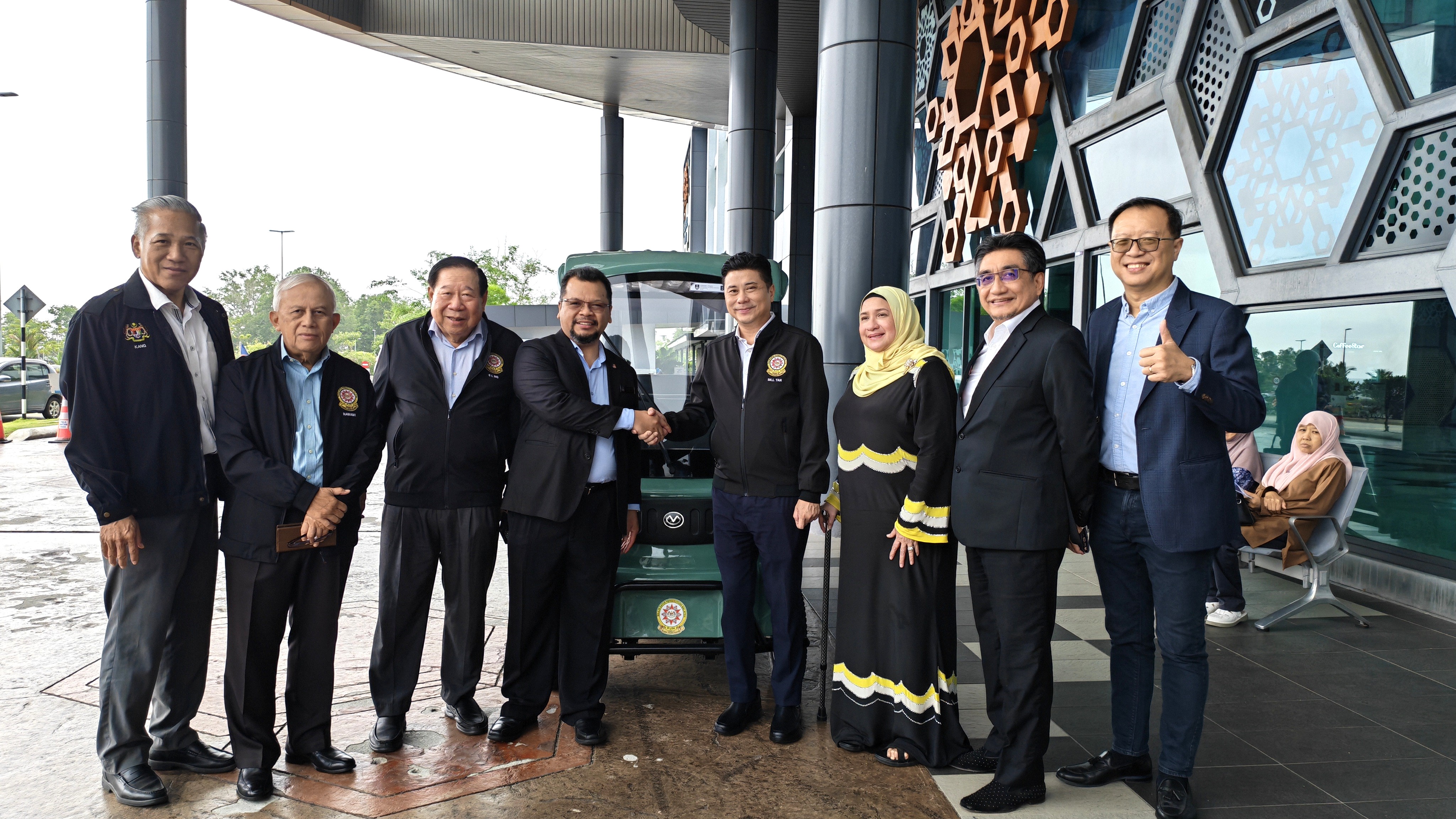 MDPM Donates Utility Buggies to Hospital Al-Sultan Abdullah