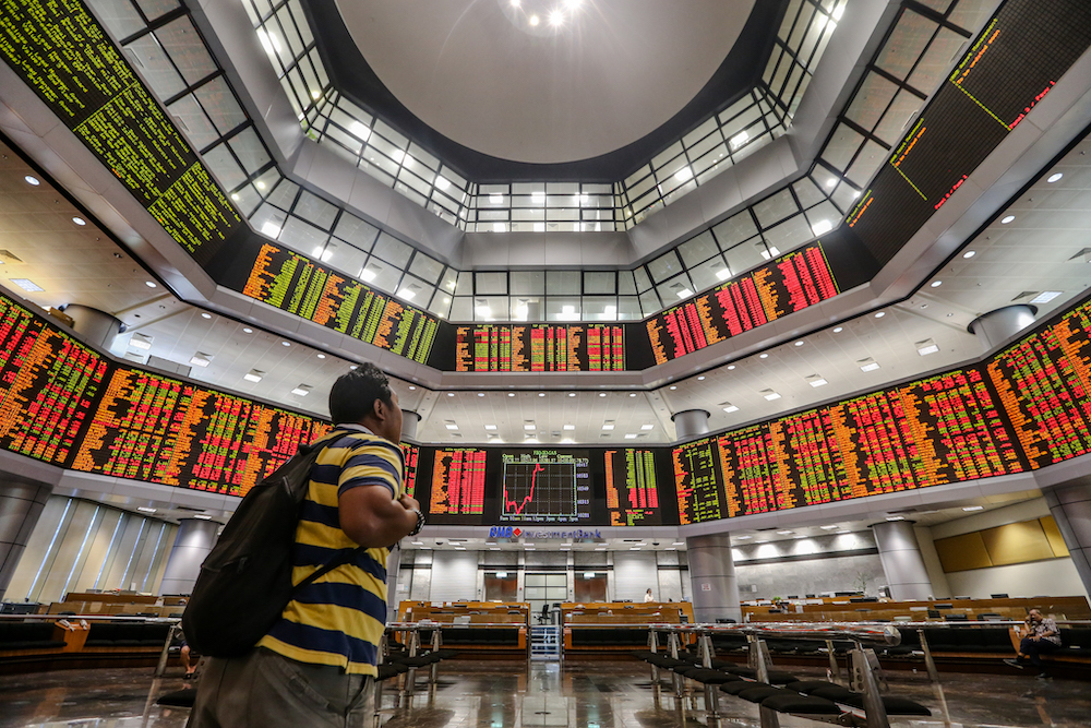Bursa caught in Wall Street’s tech sell-off early Thursday