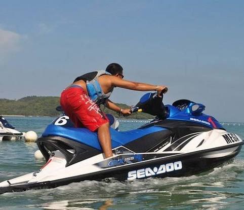 Northeast monsoon raises risks for water sports and outdoor activities